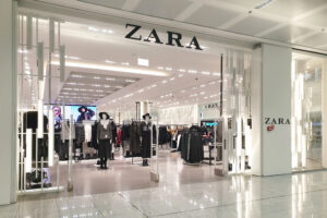 Zara is to help its UK shoppers resell, repair or donate clothing bought from the Spanish fashion chain in an effort to reduce its environmental impact.