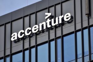 Accenture has announced plans to cut 19,000 jobs, about 2.5 per cent of its workforce, as corporate clients grow increasingly cautious about the strength of the global economy.