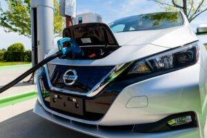 Nissan has pledged to go fully electric in Europe by 2030, outpacing the watered-down ambitions announced by Rishi Sunak of the British government.
