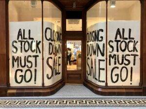 Almost 2,000 more British independent stores were left empty in the first half of this year, as small businesses struggled to cope with rising inflation and the cost of living crisis.